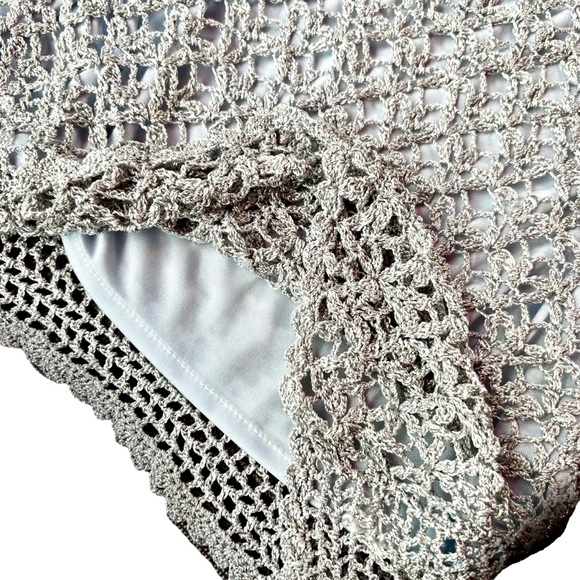 Ricki's Metallic Silver/Cream Lined Crocheted Halter Neck Style Top Size Small - Picture 13 of 16